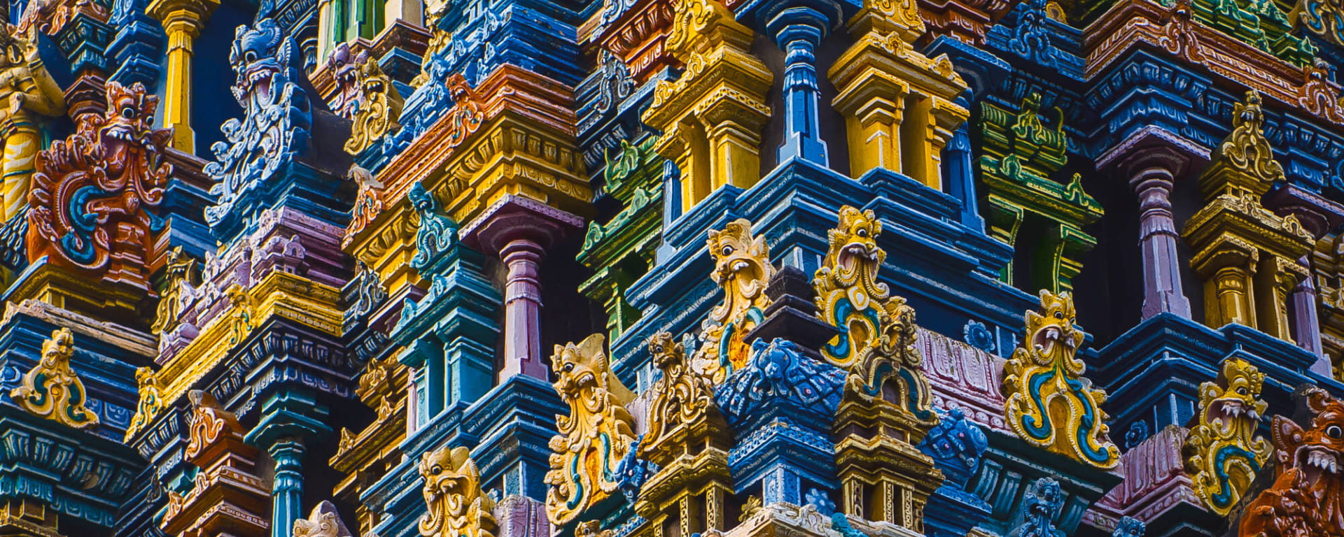 Juwelen Südindiens ab Kerala | Malabarküste | Kochi: Indien Madurai Tempel Detail