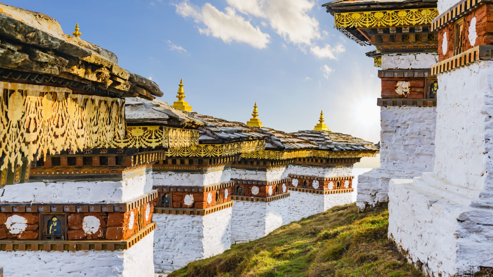 Touching Sense - Bhutan erleben mit Six Senses ab Paro: Bhutan Dochula Pass