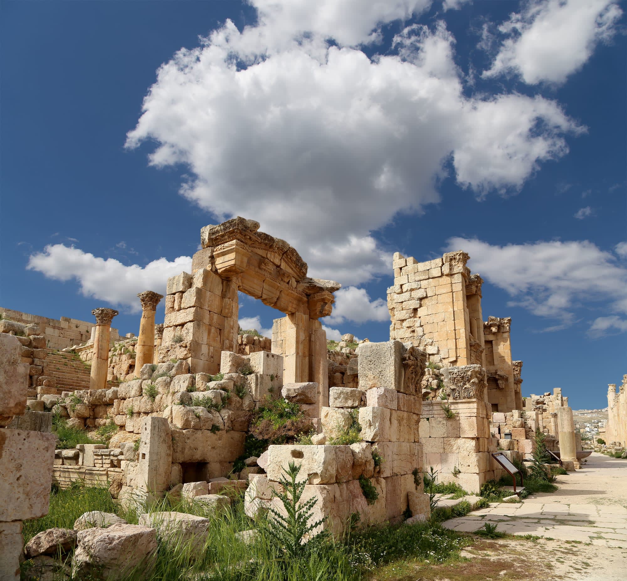 Höhepunkte Jordanien inkl. Zusatznacht Wadi Rum ab Amman: Jordanien Jerash Ruinen