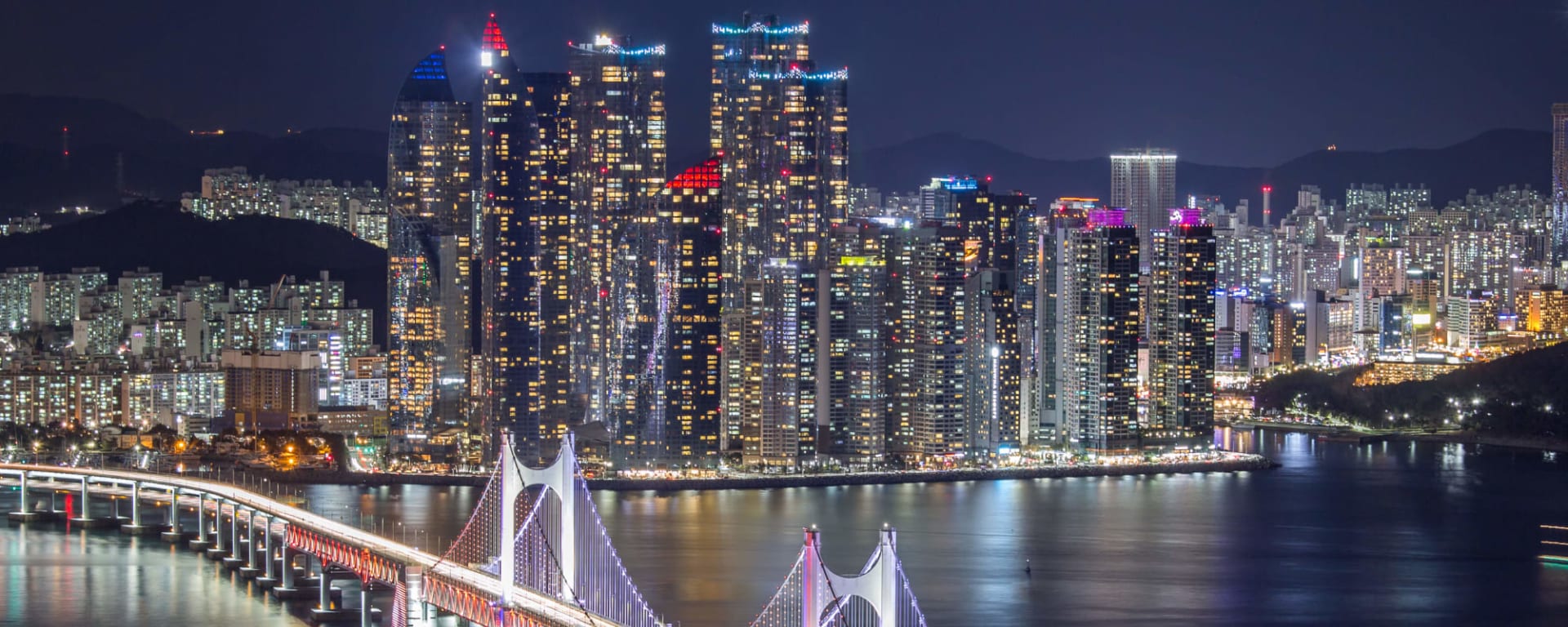 Südkorea individuell mit dem Zug ab Seoul: Südkorea Busan bei Nacht