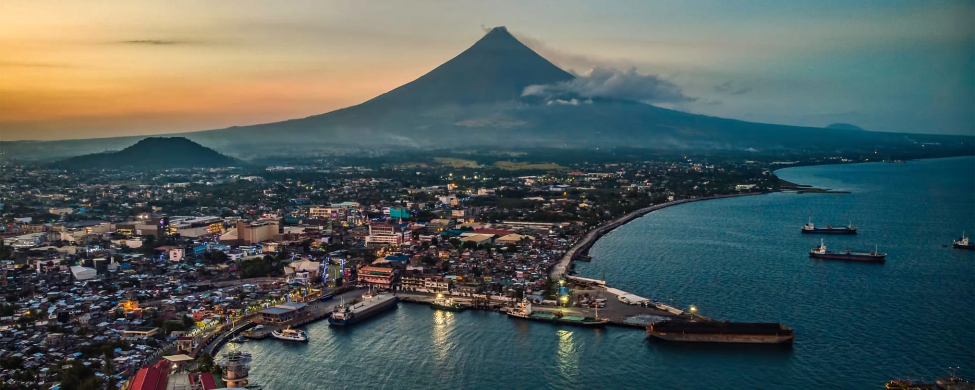 Auf Tuchfühlung mit Walhaien ab Manila: Philippinen Legazpi Hafen Mayon Vulkan