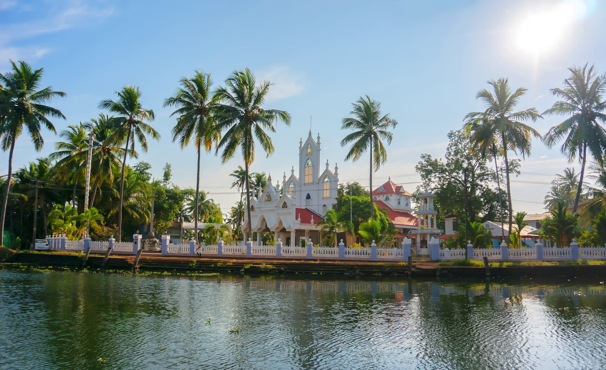 Backwaters Intensiv ab Kerala | Malabarküste | Kochi: Indien Kerala Backwaters Kirche