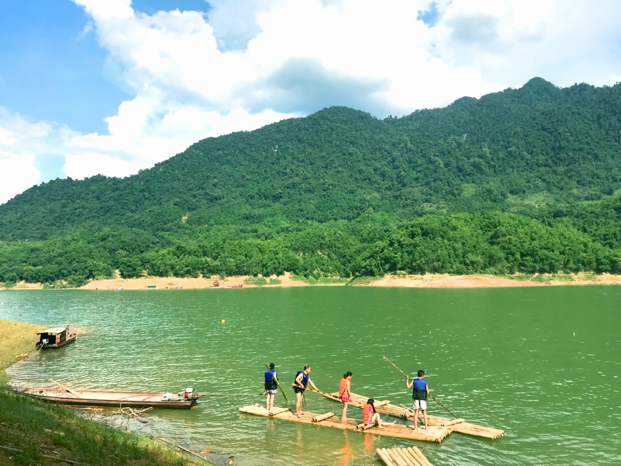 Familienabenteuer Vietnam ab Hanoi: Mai Chau Hideaway