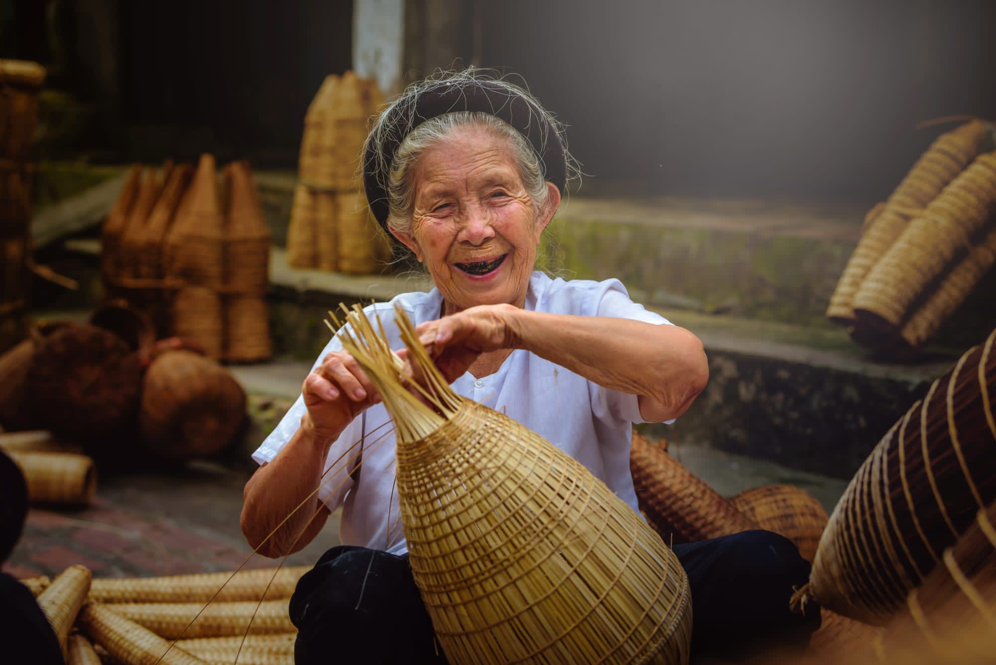 Familienabenteuer Vietnam ab Hanoi: Vietnam Handwerkskunst
