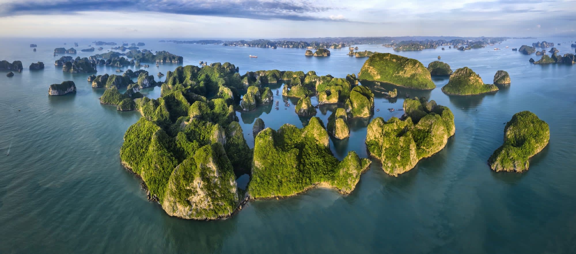 Höhepunkte Indochinas: Vietnam, Kambodscha & Laos ab Hanoi: Vietnam Halong Bucht