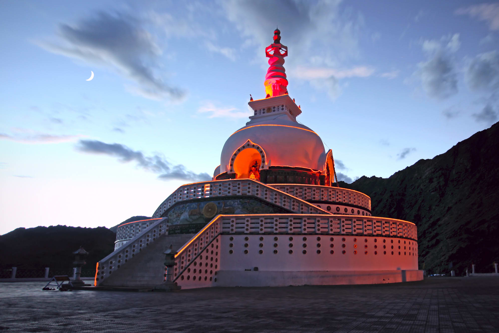 Höhepunkte Ladakhs ab Ladakh | Leh: Indien Ladakh Leh Shanti Stupa
