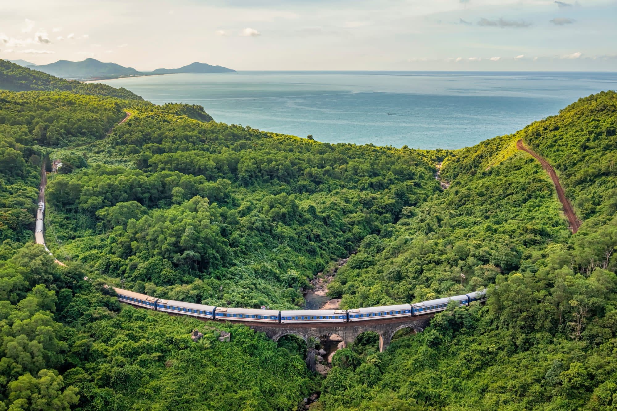 Vietnam Individuell mit dem Zug ab Hanoi: Vietnam Hai Van Pass