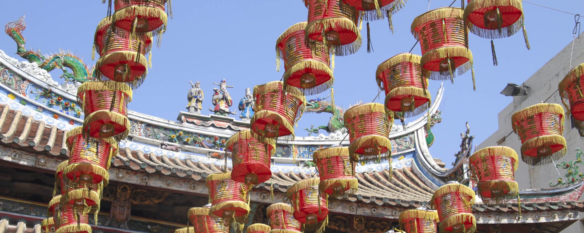 Große Taiwan Mietwagenreise ab Taipei: Taiwan Lukang Chinesischer Tempel Laternen