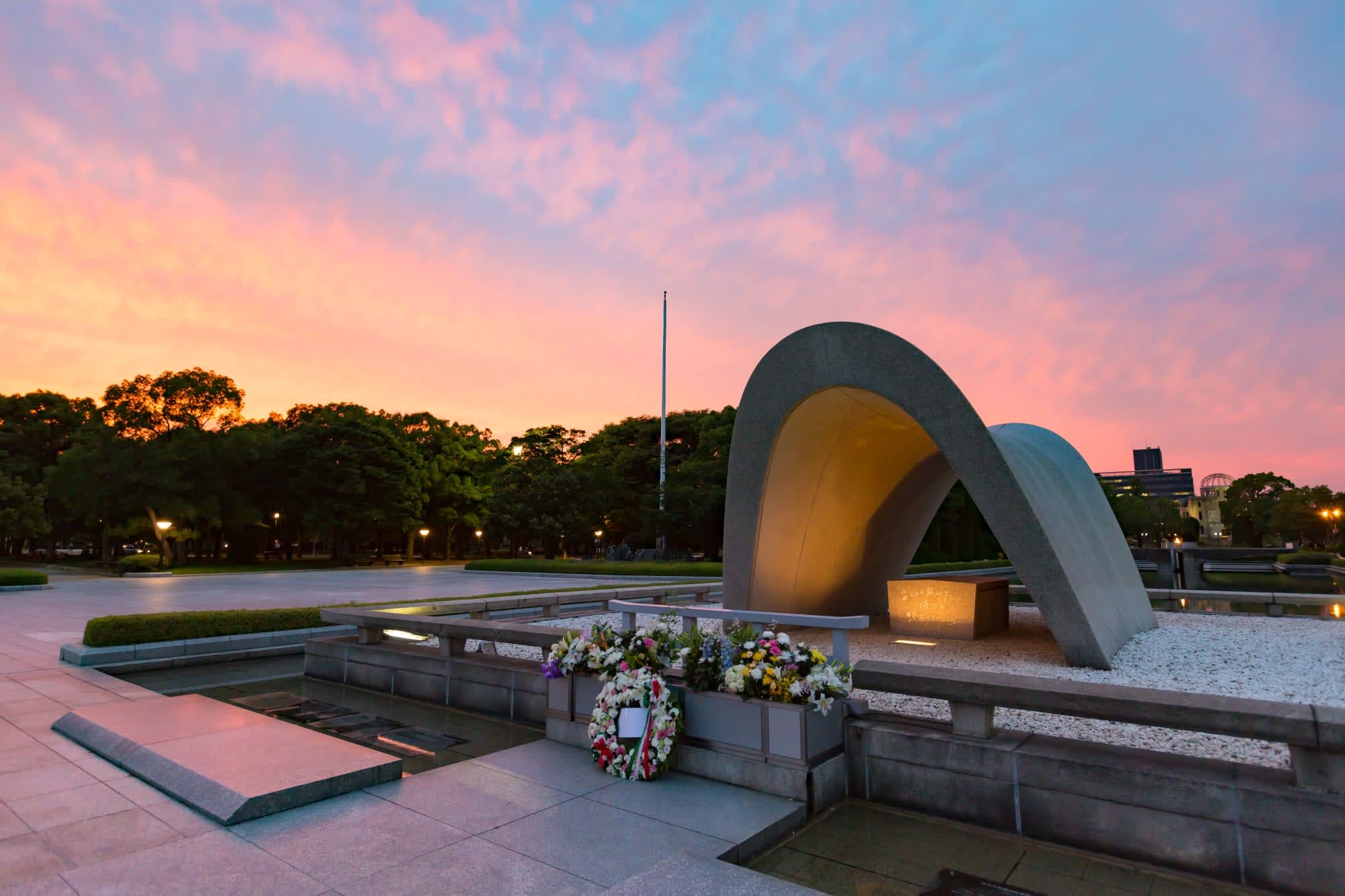 ZEN - Japan entspannt erleben ab Kyoto: Japan Hiroshima Friedensdenkmal