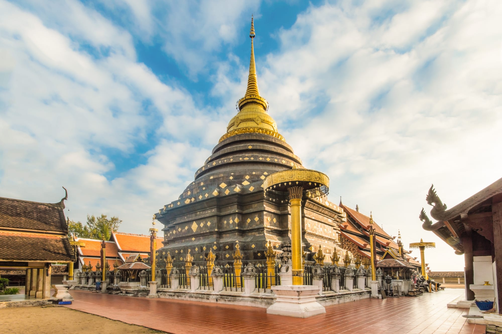 Das Lanna-Königreich ab Chiang Mai: Thailand Lampang Luang Tempel