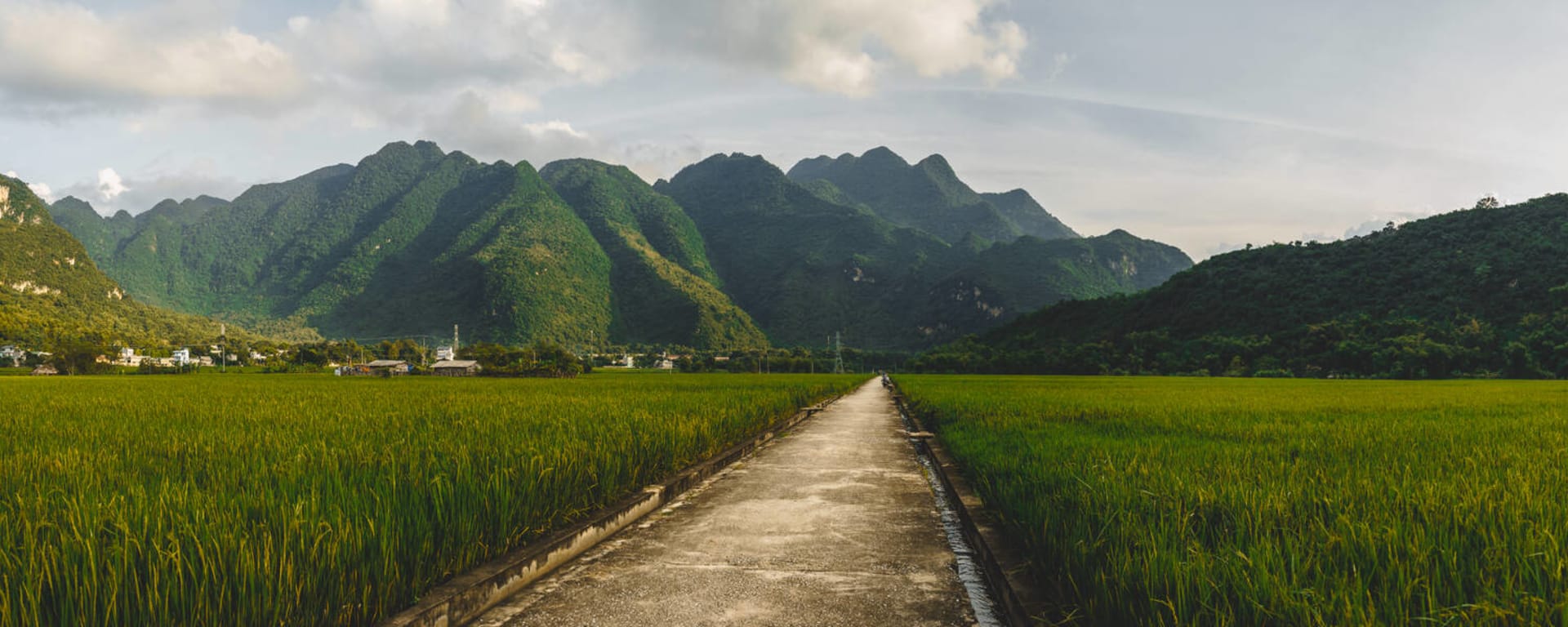 Mai Chau Deluxe - Avana Retreat ab Hanoi: Vietnam Mai Chau