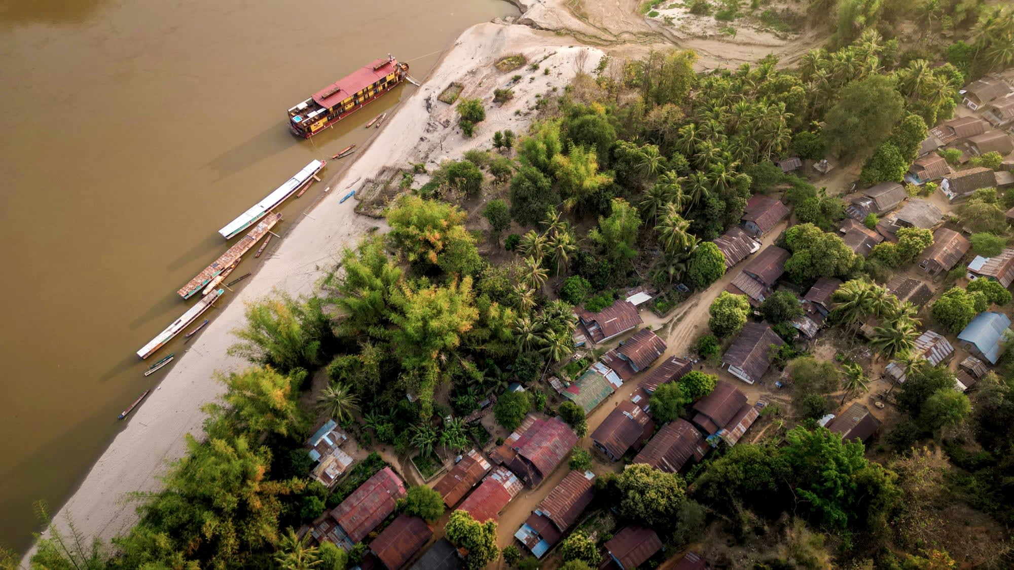 Flusskreuzfahrt durch Laos mit Heritage Line ab Vientiane: Laos Heritage Line Schiff Anouvong