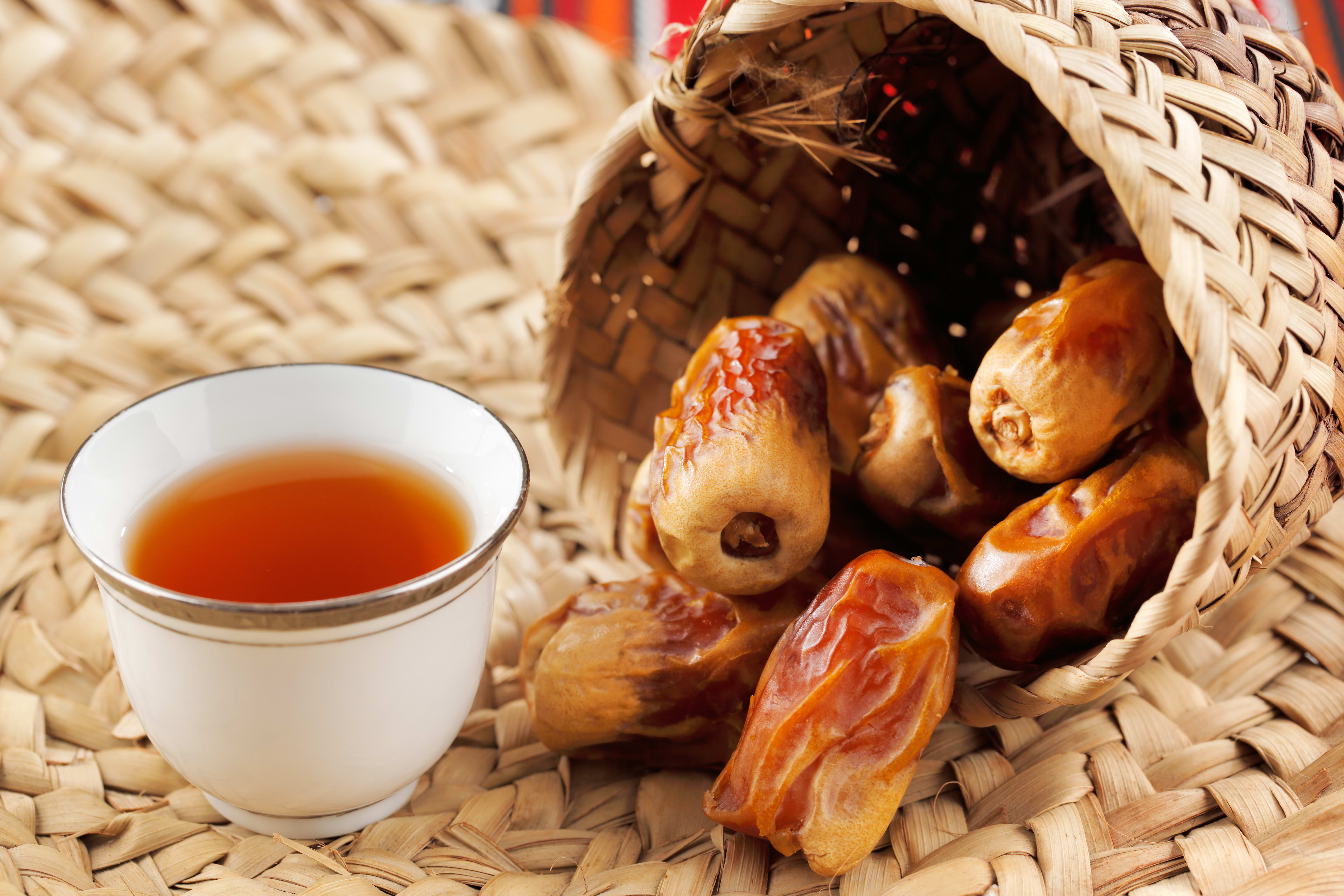 Oman mit allen Sinnen ab Muscat: Oman Datteln und Tee
