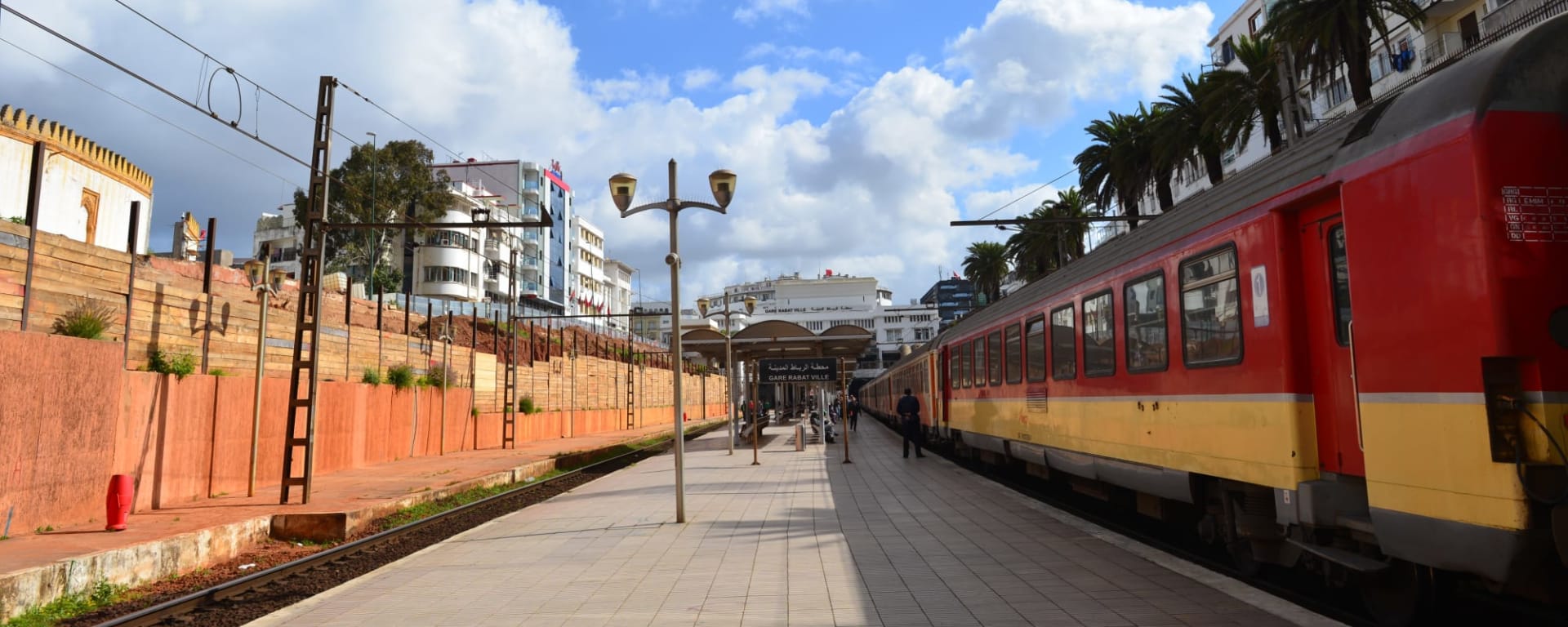 Marokko mal anders ab Marrakesch: Marokko Rabat Bahnhof