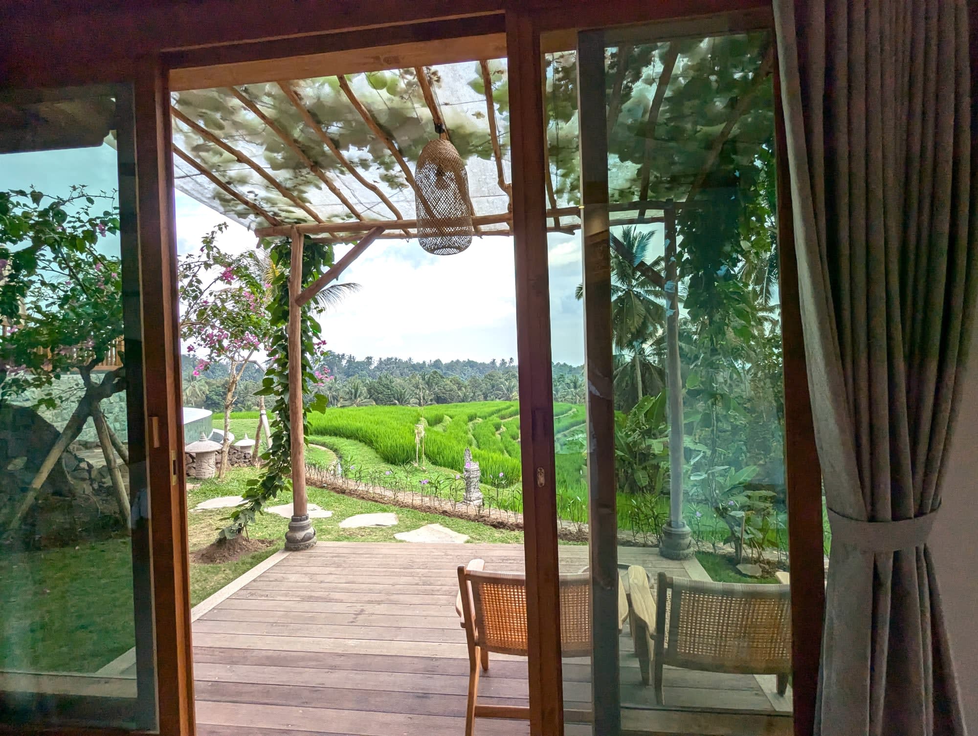 Natur & Kultur Tabanan ab Süd-Bali: Indonesien Bali Puri Dajuma Terrace Sawah-Zimmer