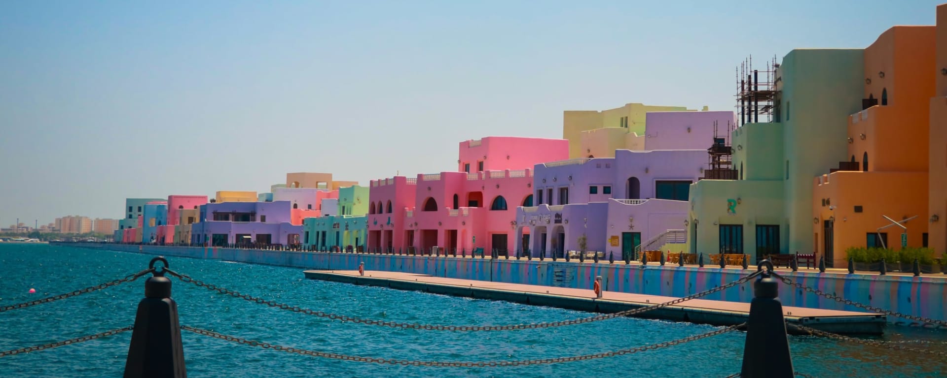 Qatar entdecken ab Doha: Qatar Doha Häuser am Kanal