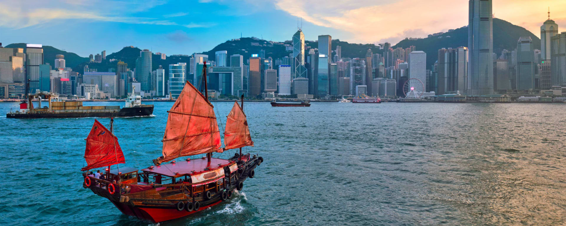 Von Guilins Bergwelten nach Hong Kong ab Shanghai: Hong Kong Skyline