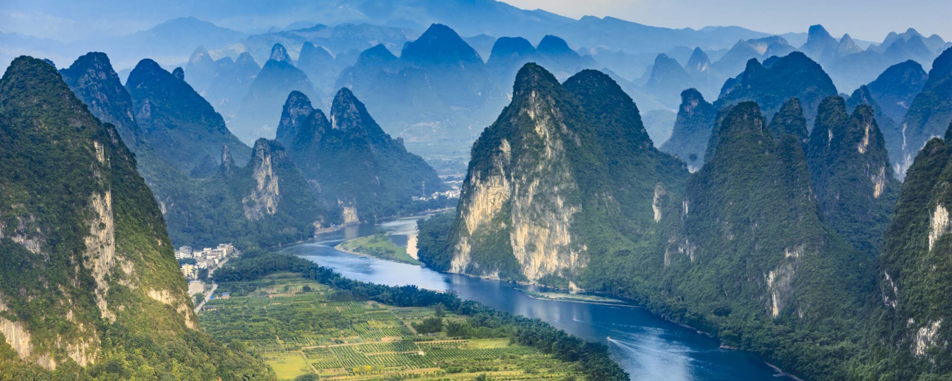 Von Guilins Bergwelten nach Hong Kong ab Shanghai: China Guilin Li Fluss