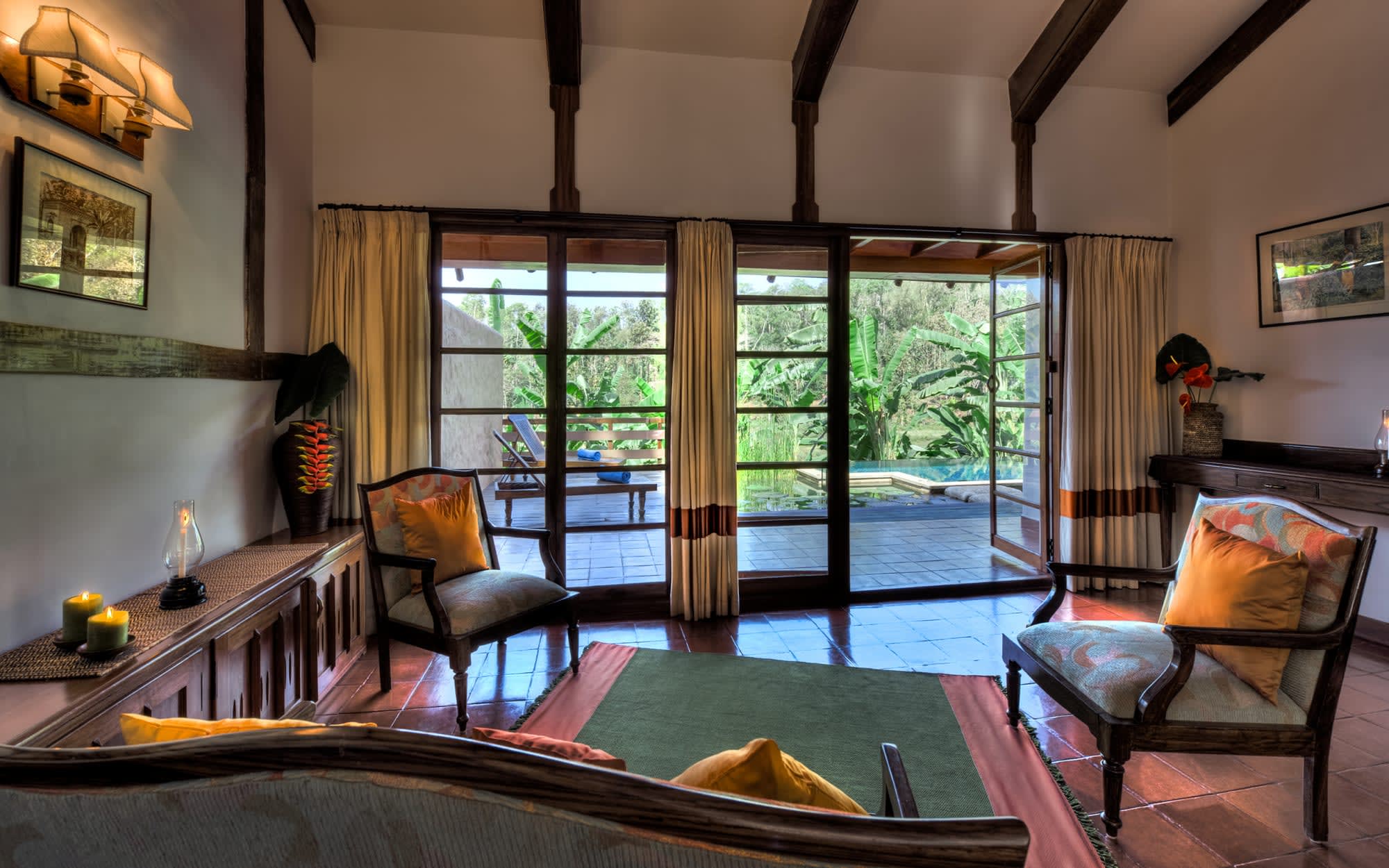 Karnataka mit Evolve Back entdecken ab Karnataka | Bengaluru: room: Indien Evolve Back - Coorg Lily Pool Villa