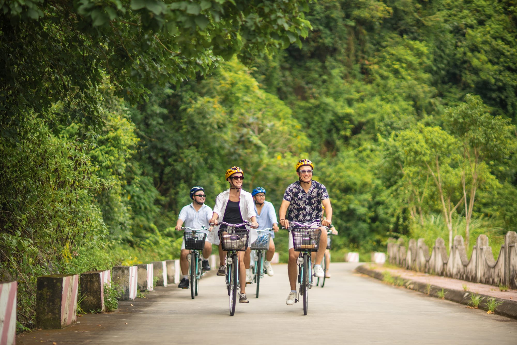 Lan Ha und Halong Bucht mit Au Co Cruise (2T/1N) ab Hanoi: Vietnam Fahrradtour