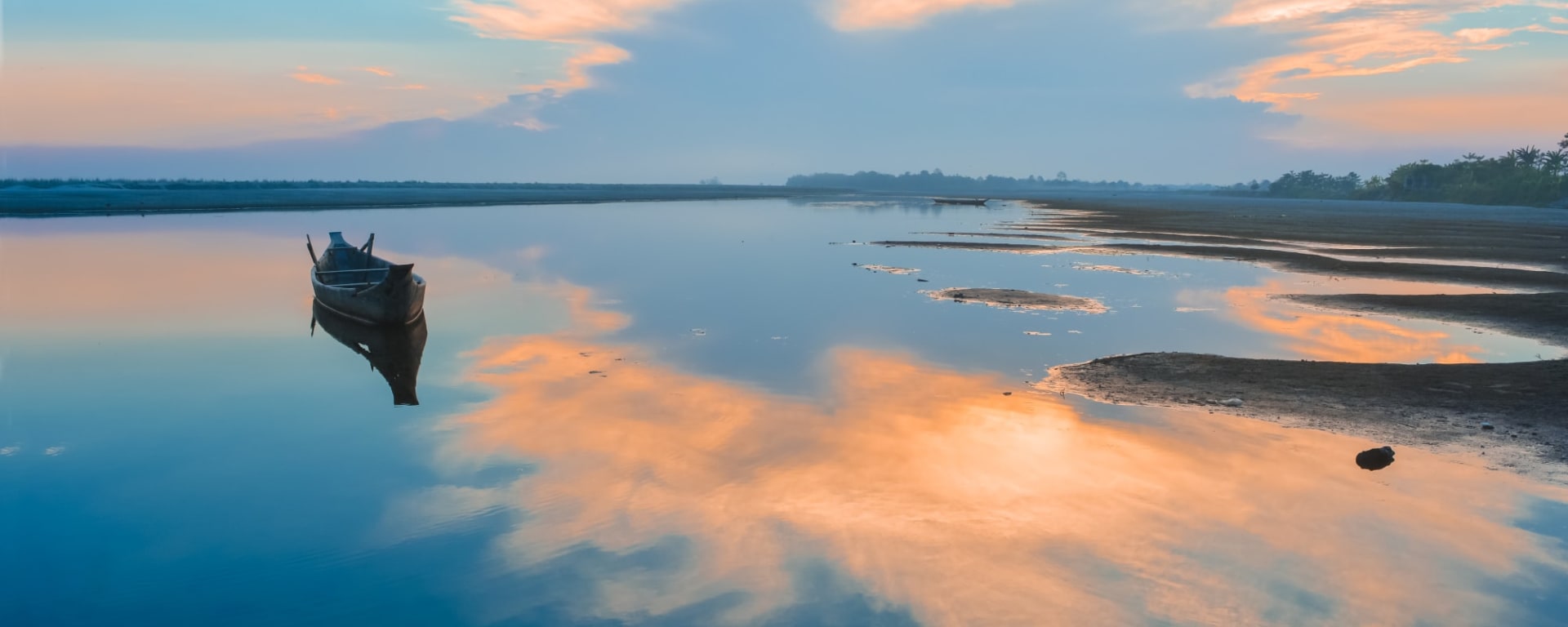 Magischer Brahmaputra ab Assam | Dibrugarh | Guwahati: Indien Assam Brahmaputra Fluss Sonnenuntergang