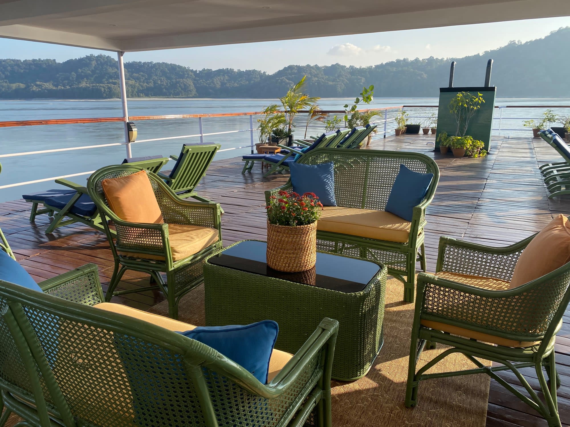 Magischer Brahmaputra ab Assam | Dibrugarh | Guwahati: Indien Magischer Brahmaputra Sonnendeck