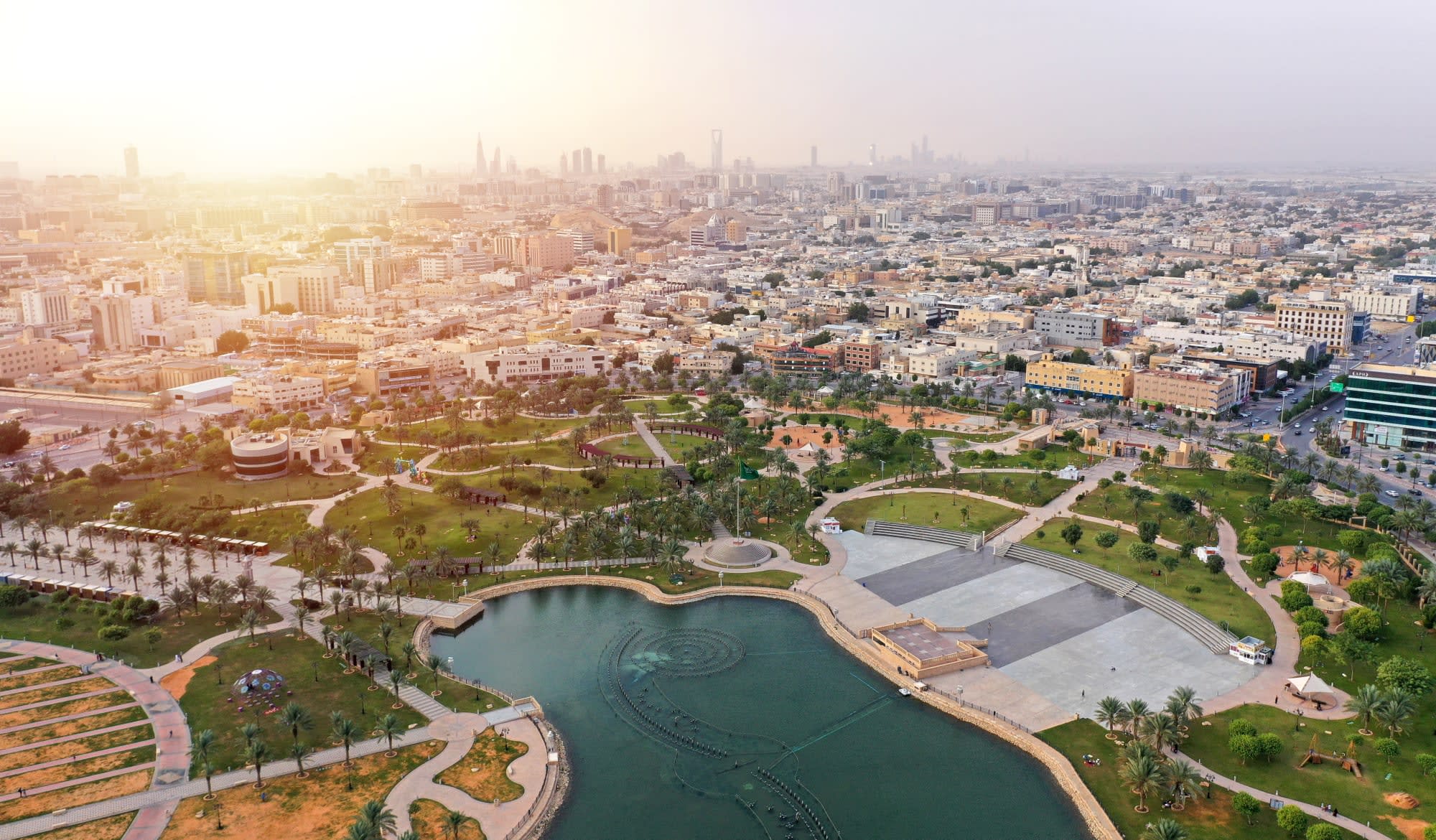 Saudi-Arabien zum Kennenlernen ab Riad: Saudi Arabien Riad King Abdullah Park