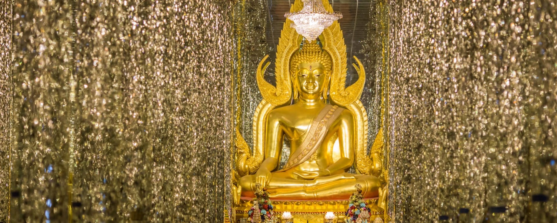 The Blue Jasmine - Heritage Zugreise ab Bangkok: Thailand Uthai Thani Buddha in Watthasung