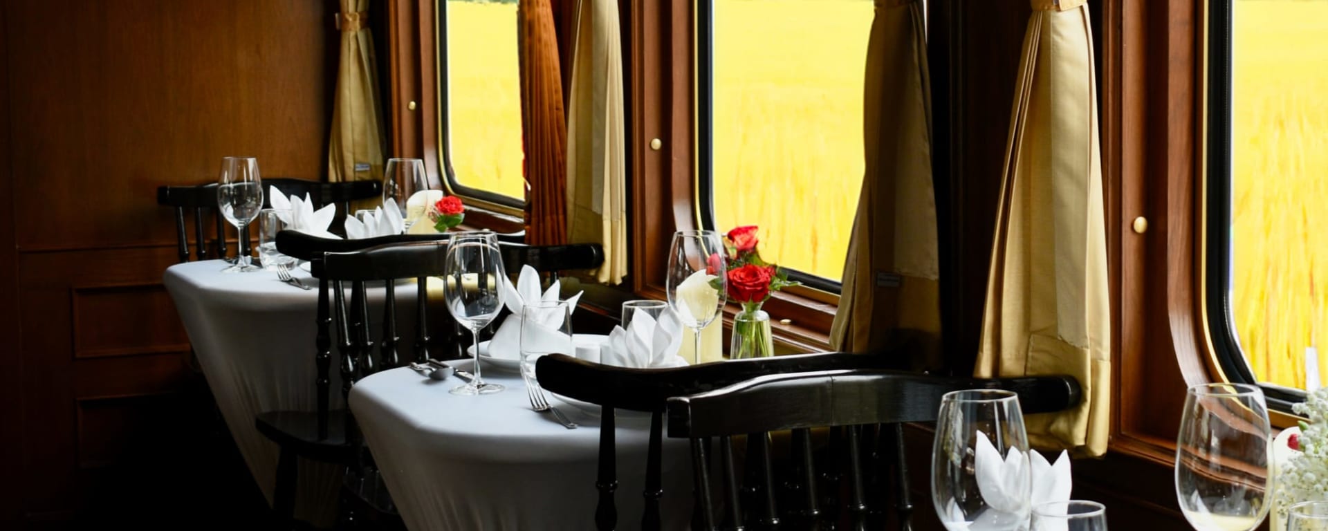 The Blue Jasmine - Heritage Zugreise ab Bangkok: f&b: Thailand The Blue Jasmine Train - Dining