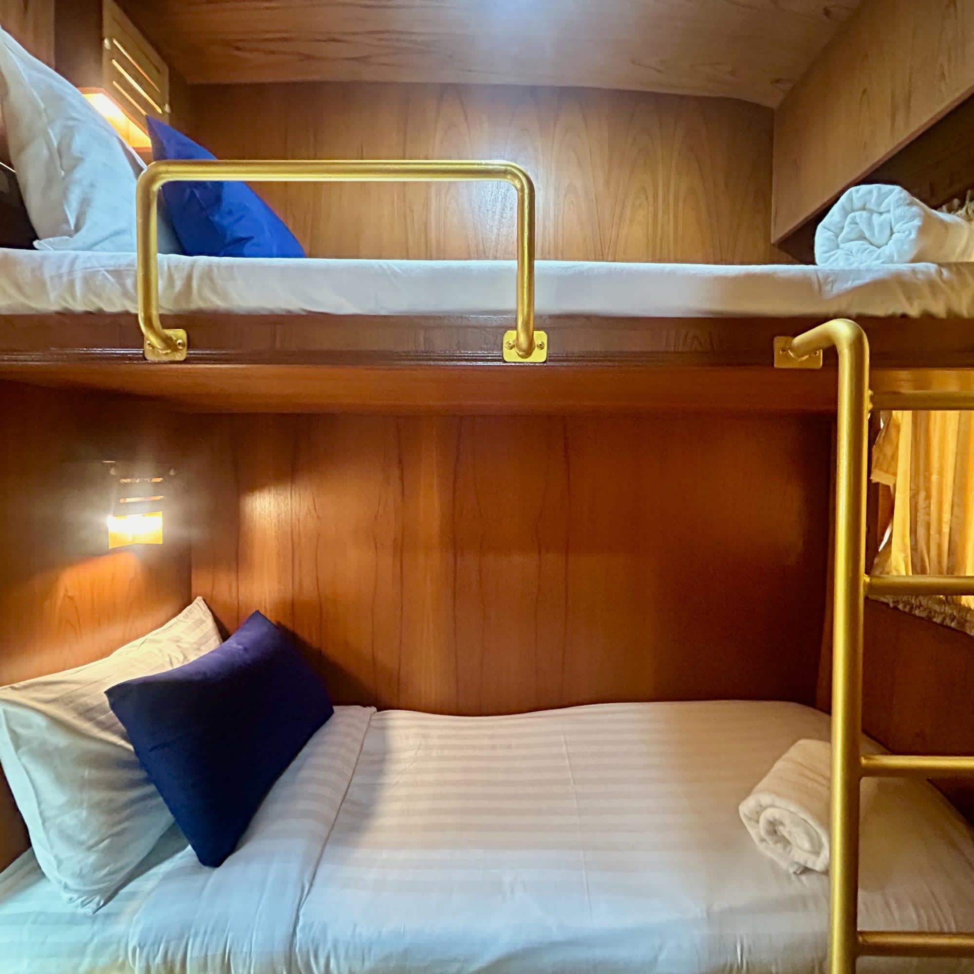 The Blue Jasmine - Heritage Zugreise ab Bangkok: room: Thailand The Blue Jasmine Train - Premiumzimmer