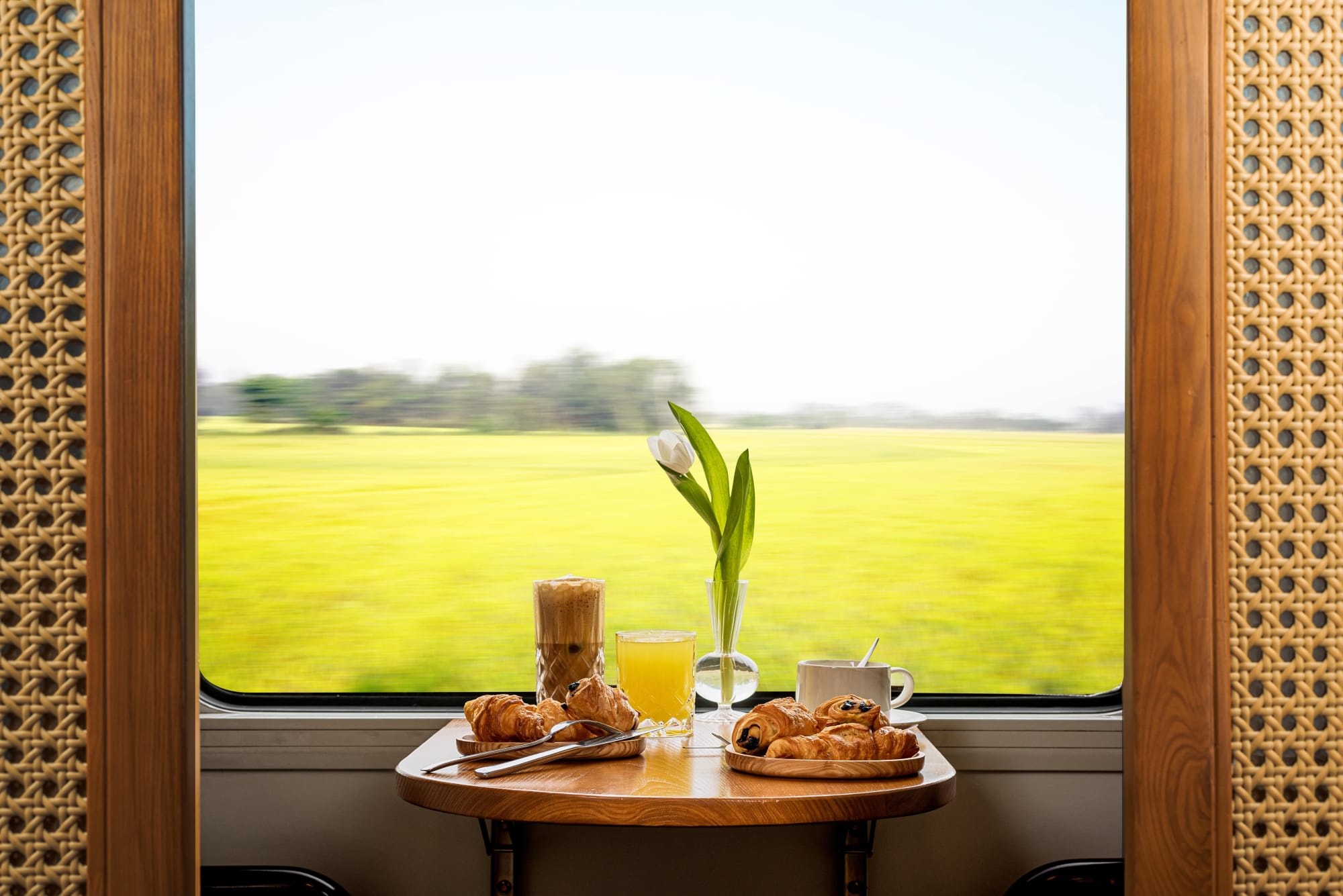 The Vietage by Anantara Luxury Railway Carriages ab Danang: Vietnam The Vietage