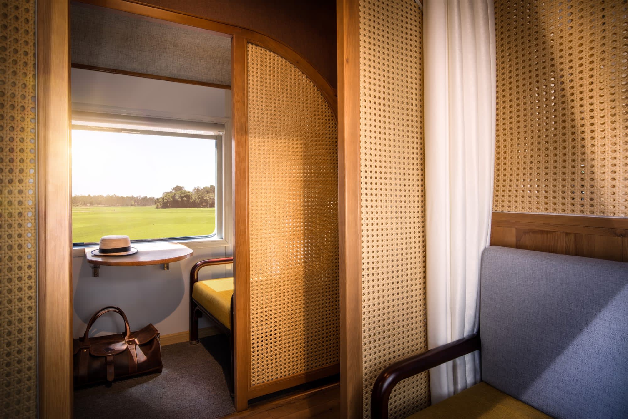 The Vietage by Anantara Luxury Railway Carriages ab Danang: Vietnam The Vietage