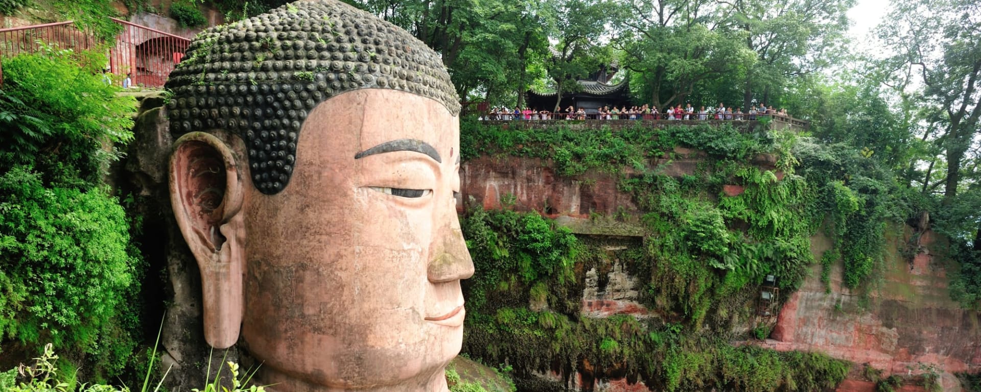 Von Chongqing nach Chengdu: China Leshan großer Buddha