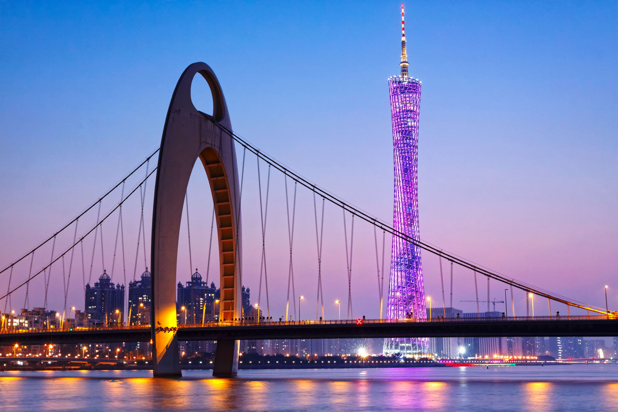 Best of Greater Bay ab Hong Kong: China Guangzhou bei Nacht