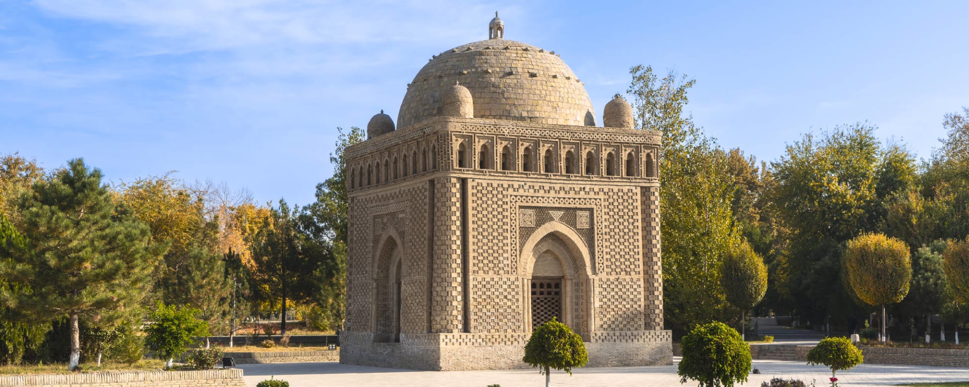 Reise ins Herz der Seidenstraße ab Taschkent: Usbekistan Buchara Ismail-Samani-Mausoleum