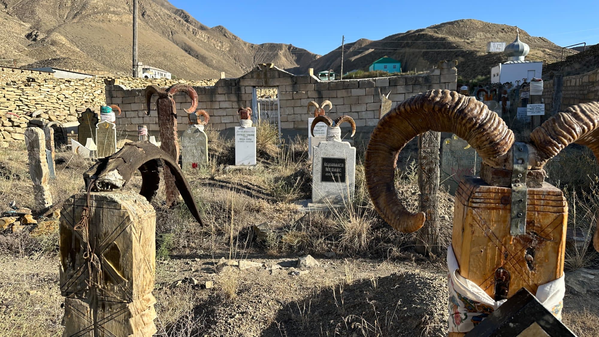 Höhepunkte Turkmenistans ab Aschgabat: Turkmenistan Nokhur Bergfriedhof