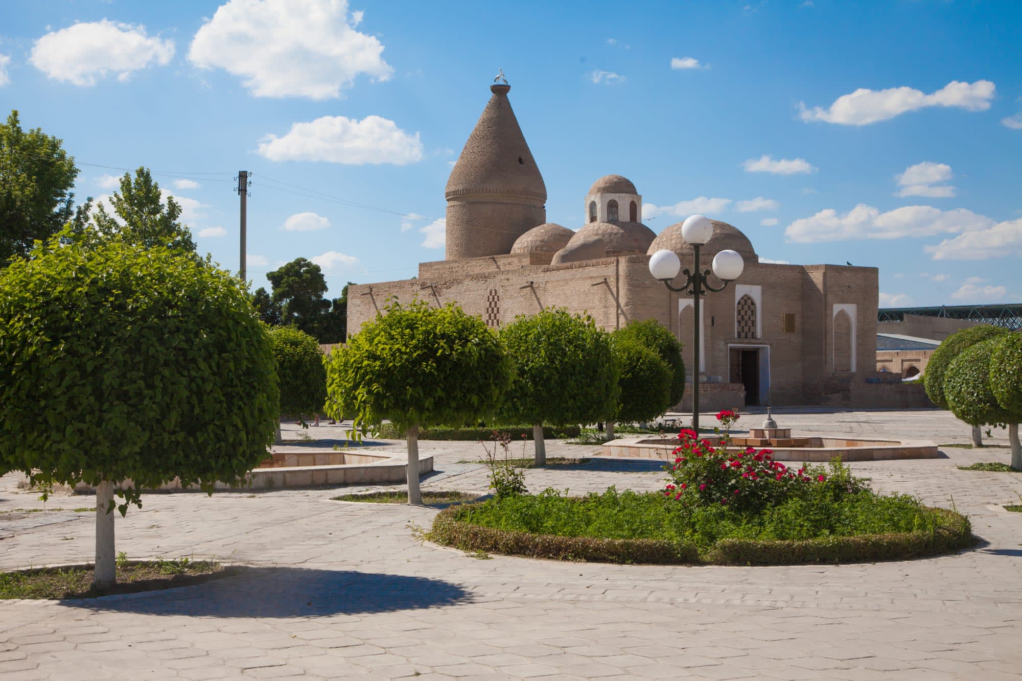 Reise ins Herz der Seidenstraße ab Taschkent: Usbekistan Buchara Chashma Ayub Mausoleum