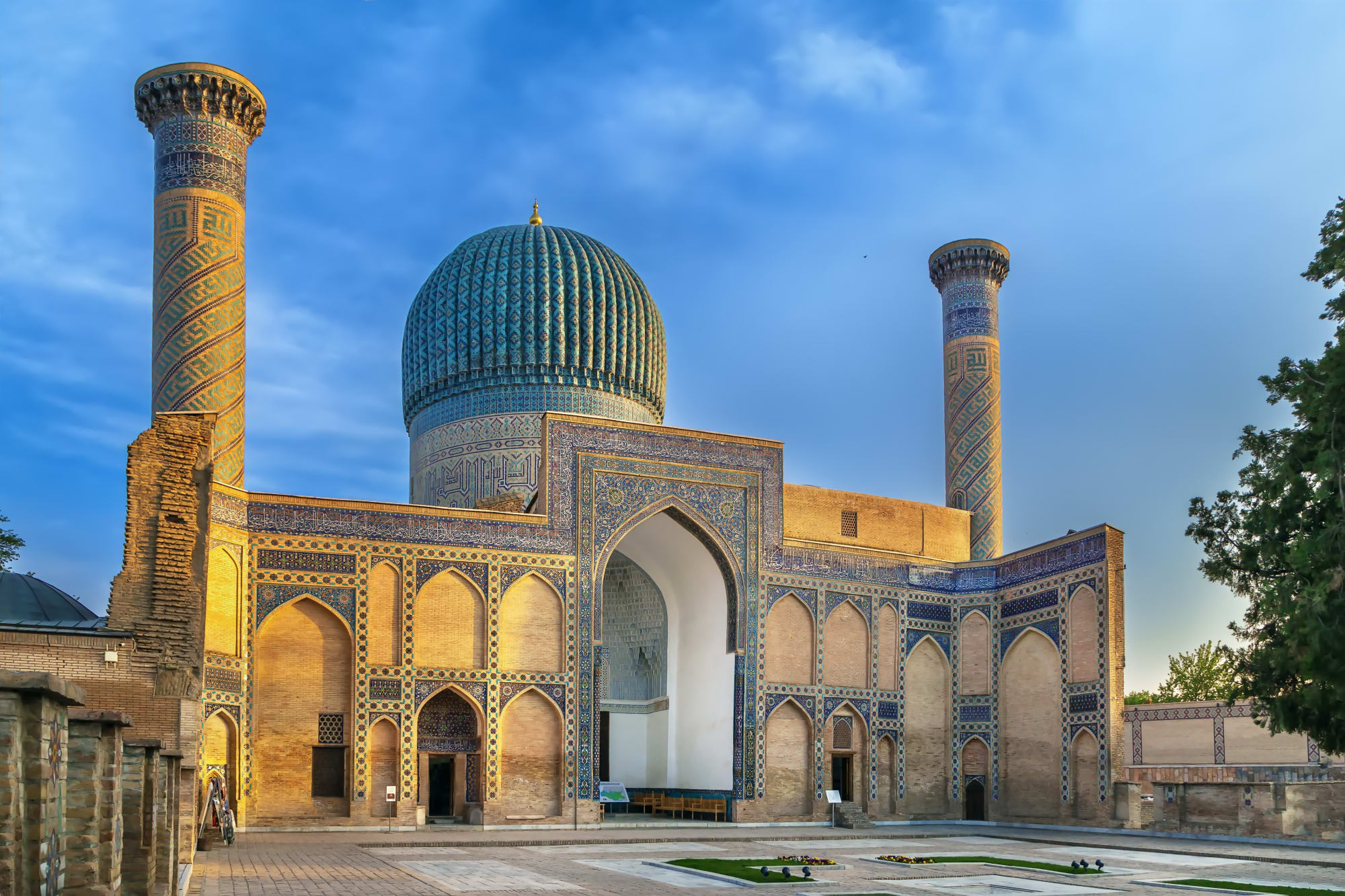 Reise ins Herz der Seidenstraße ab Taschkent: Usbekistan Samarkand Mausoleum Gur-Emir