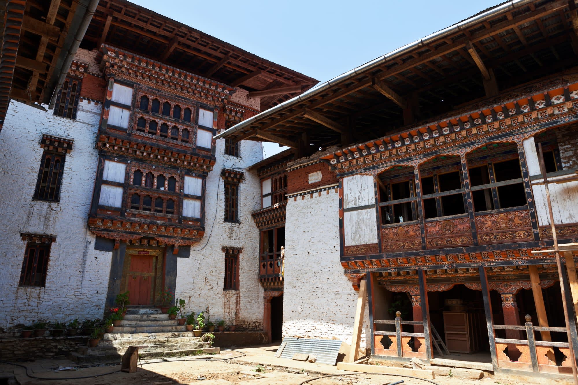 Authentisches Bhutan von Ost nach West ab Paro: Bhutan Luentshe Dzong