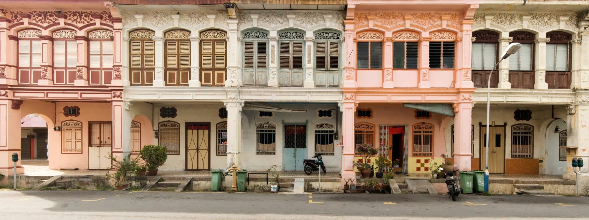 Zwischen kolonialem Erbe und Regenwald ab Kuala Lumpur: Malaysia Penang Georgetown Traditionelle Häuser