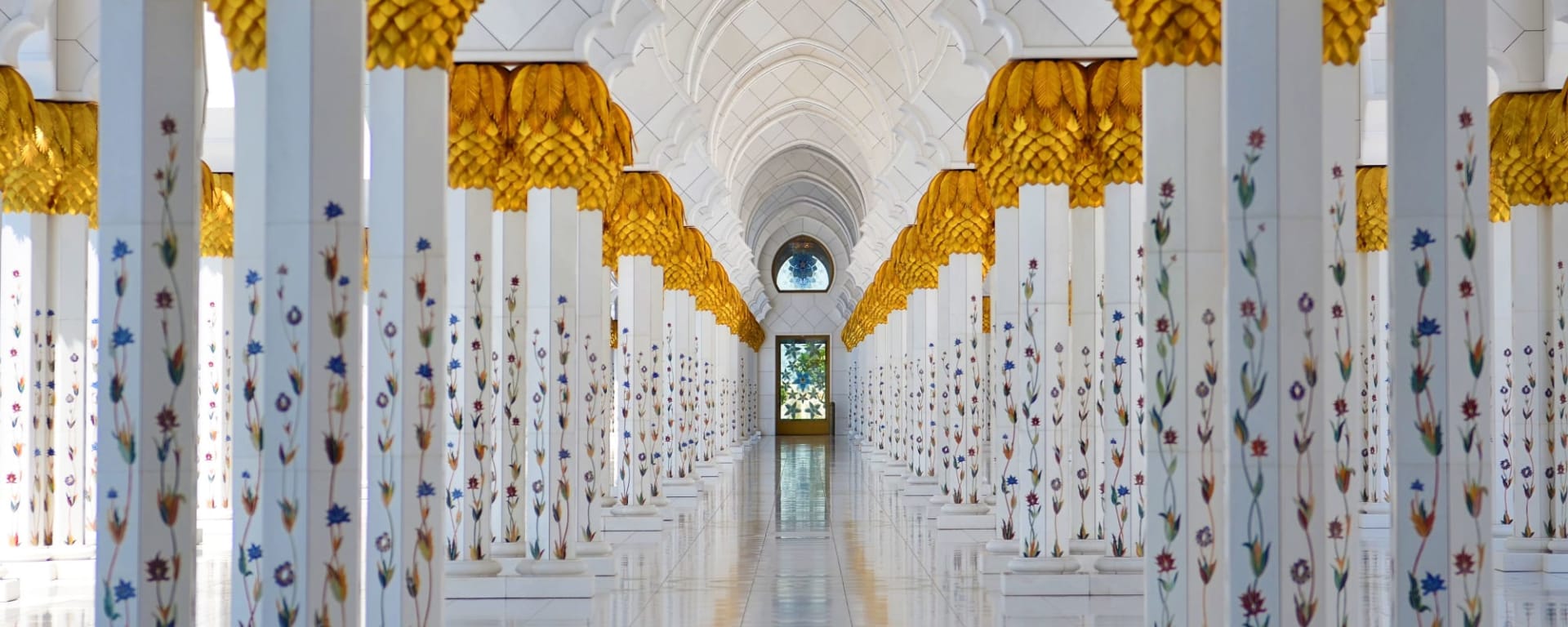 Roads of Abu Dhabi: VAE Abu Dhabi Sheikh Zayed Moschee