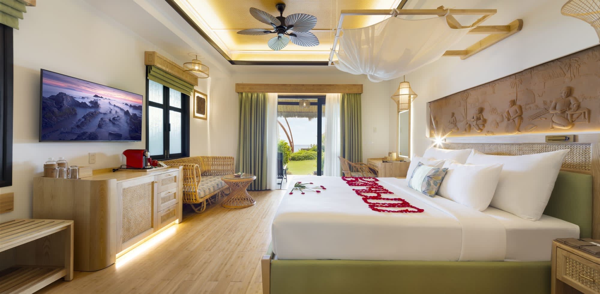 Bamboo Village Beach Resort & Spa in Phan Thiet: Serene Elite Premier Beachfront Bungalow