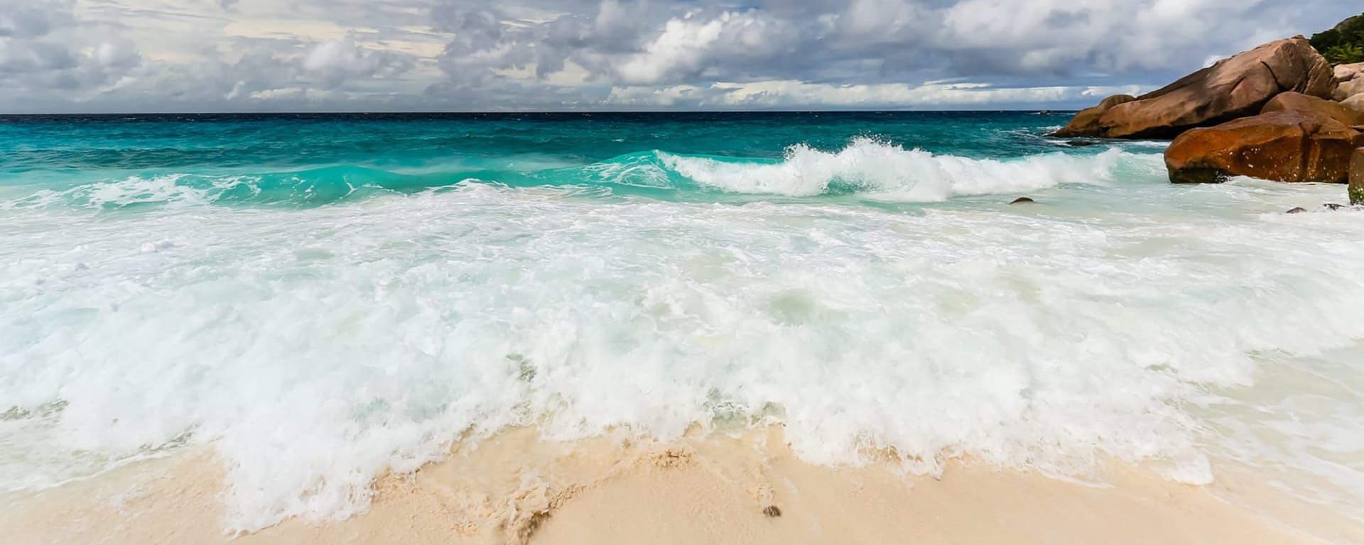 Praslin Dream Premium ab Mahé: Seychellen Strand