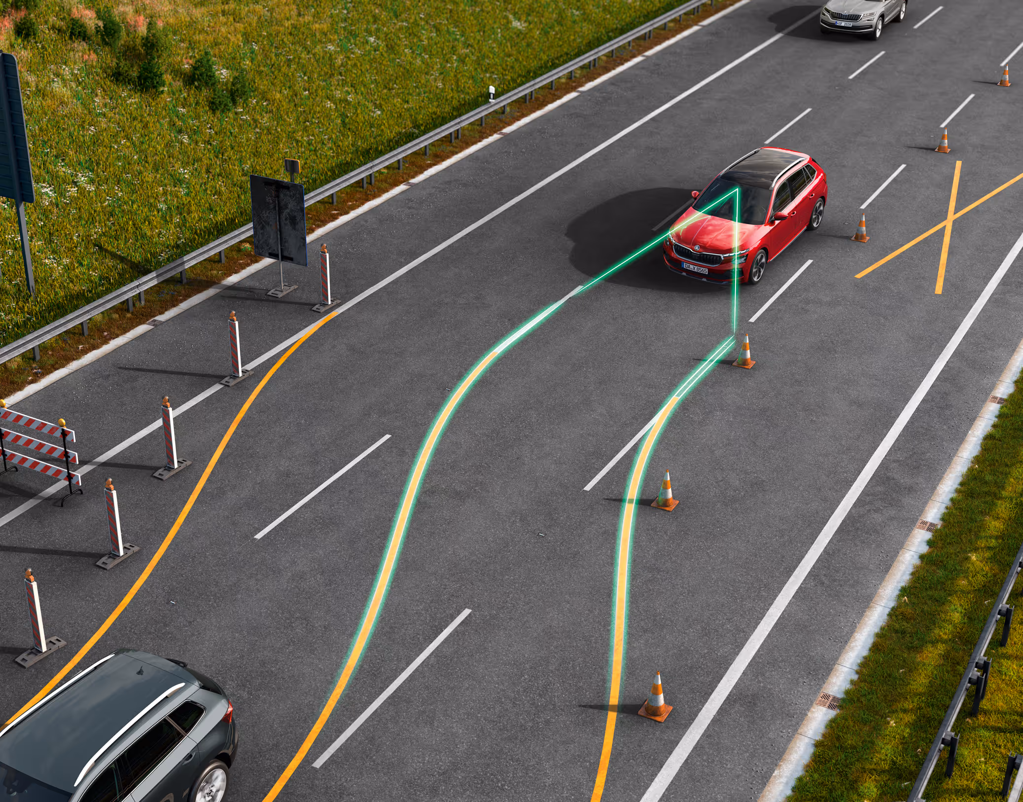 Animation des Travel Assist: Ein roter Škoda Kamiq Balance fährt durch eine enge Baustelle auf der Autobahn. Leuchtende grüne Linien visualisieren, wie das System das Fahrzeug aktiv in der verengten Spur hält und durch die Baustelle lenkt.