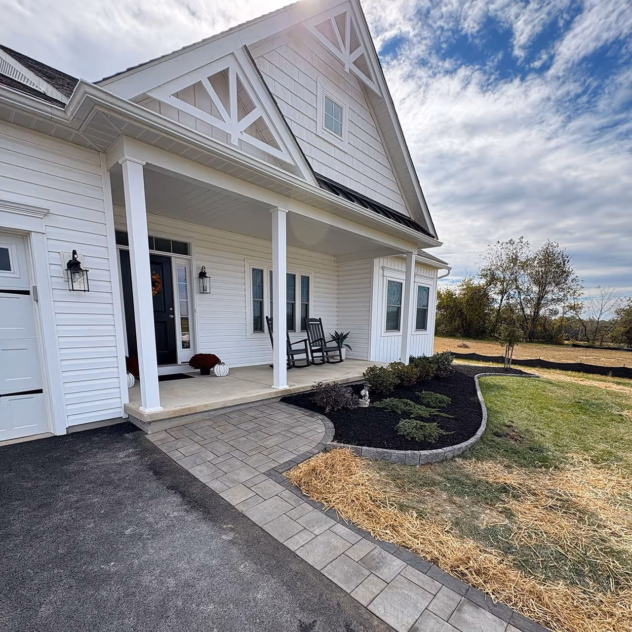 Front yard landscaping design in Oxford, PA