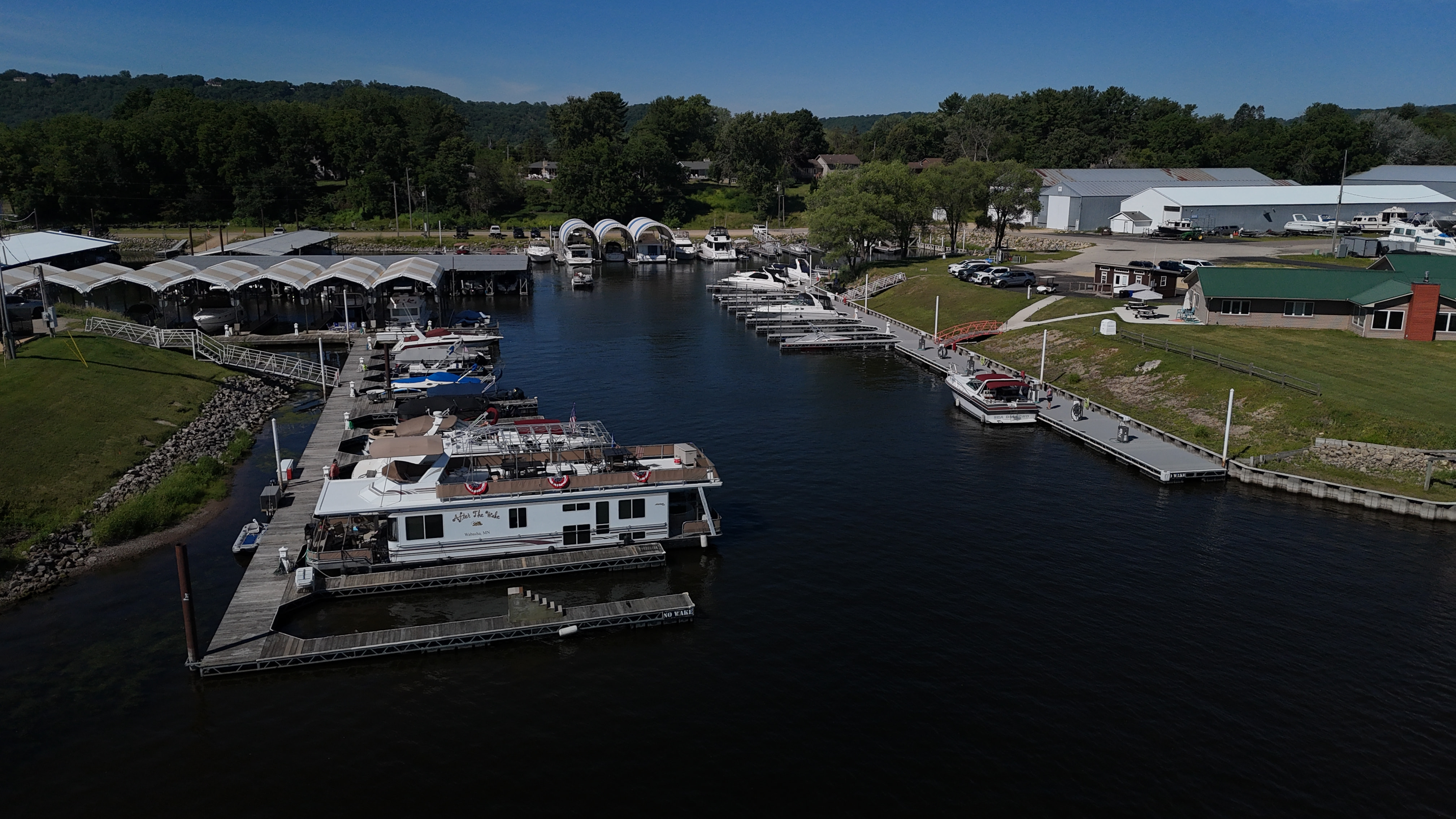 Wabasha Marina and Boatyard on the Mississippi River