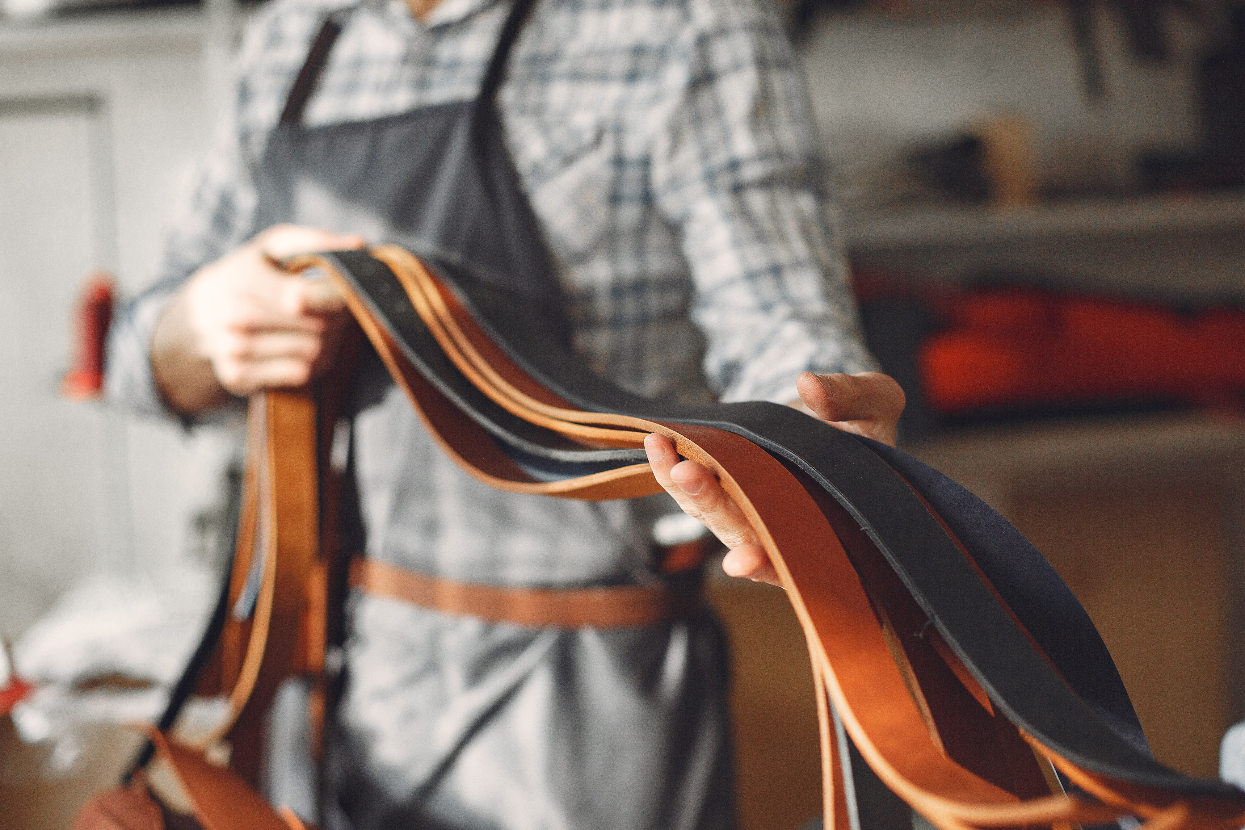 Why US Fashion Brands Are Choosing India Over China for Leather Manufacturing