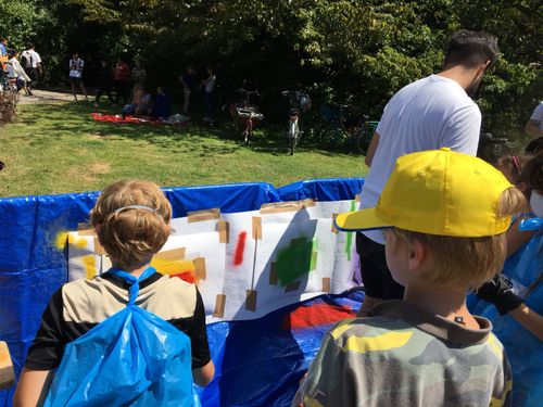 Foto van een graffiti workshop door Dynamic Arts