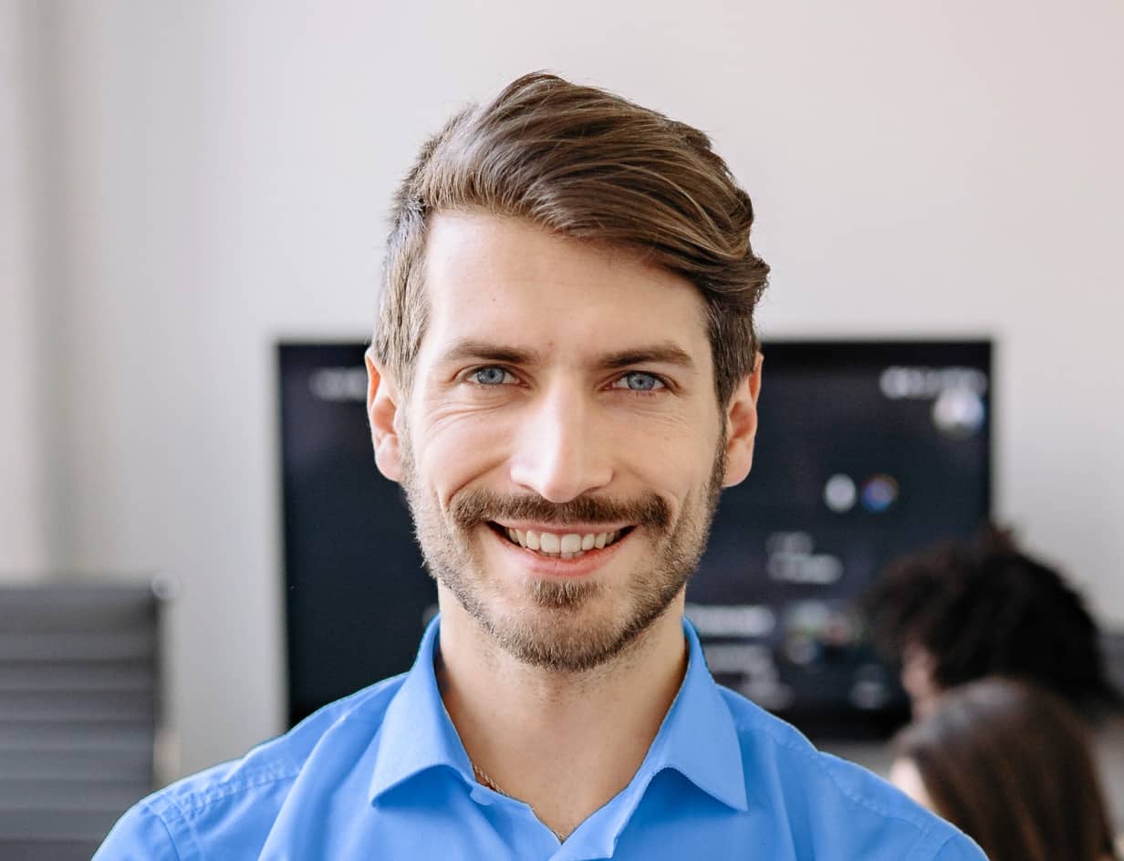 Liam Jones Team - Webinar X Webflow Template