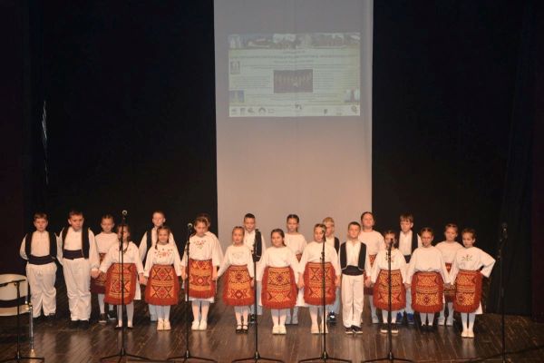 Koncert pjevačke grupe "Kamenički biseri"